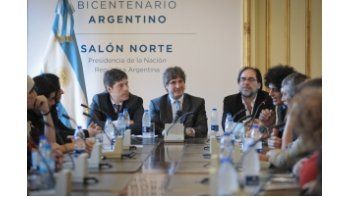 El acto se realizó con músicos en Casa Gobierno.
