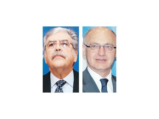Julio De Vido, Héctor Timerman