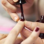 La elección de esmalte puede decir más de vos de lo que pensás. La elección de esmalte puede decir más de vos de lo que pensás.