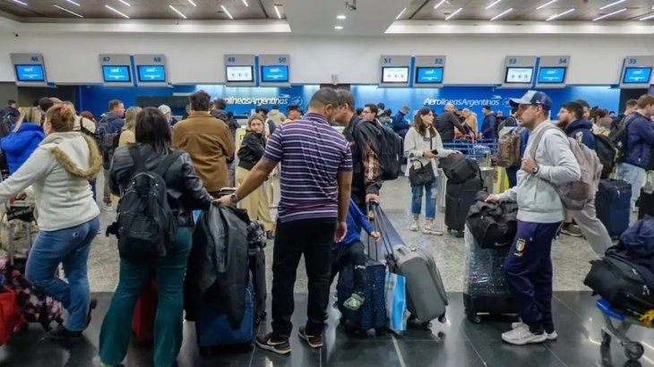 El plan de acción se extenderá hasta el sábado 30 de agosto, con paros en distintos días y franjas horarias. El plan de acción se extenderá hasta el sábado 30 de agosto, con paros en distintos días y franjas horarias.