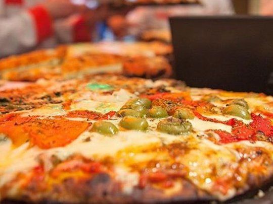 La Asociación de Propietarios de Pizzerías y Casas de Empanadas de la República Argentina (Appyce) destacó la grave situación de las 6.000 pizzerías distribuidas en todo el país