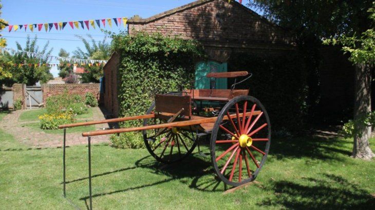 A pesar de encontrarse en la provincia de Buenos Aires, este pueblo mantiene sus raíces europeas. A pesar de encontrarse en la provincia de Buenos Aires, este pueblo mantiene sus raíces europeas.
