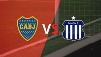 se juega el segundo tiempo del empate en 0 entre boca juniors y talleres