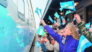 Los intendentes celebran impacto social y económico que llegó con vuelta del tren