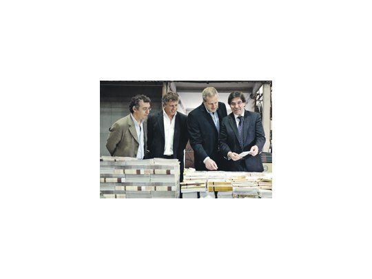 El ministro de Educación fiscalizó la salida desde Barracas de 2.500.000 libros hacia escuelas de todo el país y reiteró la necesidad de más días de clases en 2012.