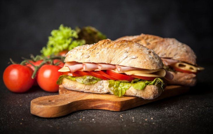 Sándwiches.