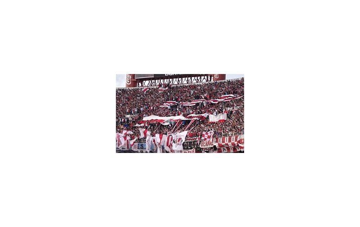 ámbito.com | Walter Paz tenía 18 años y le agarró un ataque cardíaco mirando a River frente a Vélez.