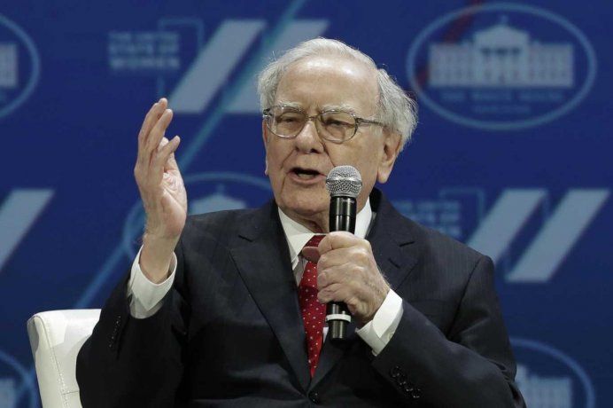 Warren Buffett tiene el 80% su cartera en solo 6 acciones: cuáles son