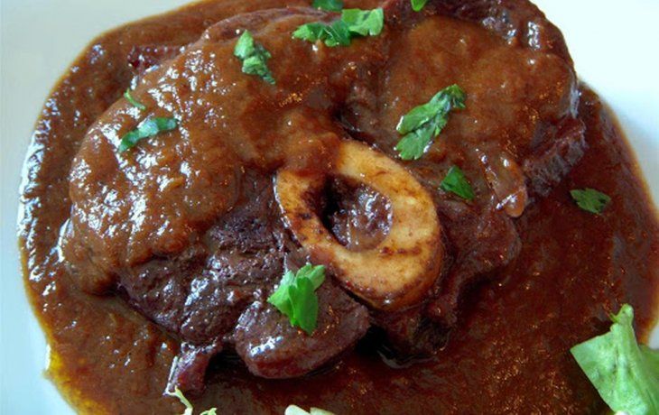 Cómo preparar osobuco brasato al vino tinto
