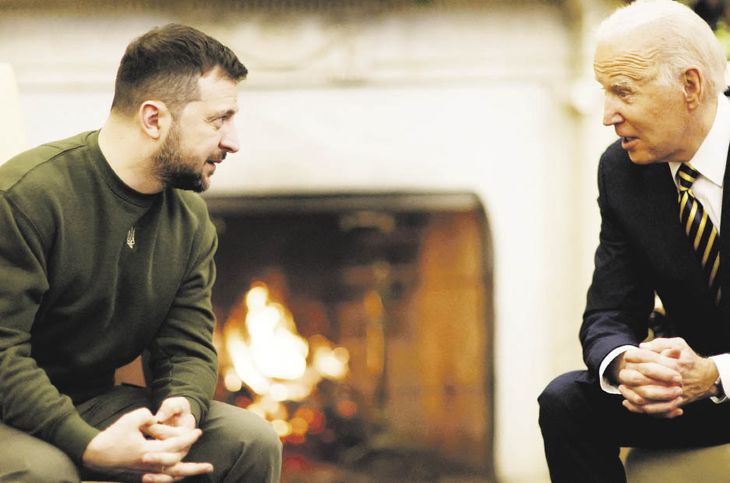 SOLIDARIDAD. Joe Biden recibió ayer en la Oficina Oval al presidente de Ucrania, Volodímir Zelenski, quien logró su cometido de acceder a armamento más sofisticado.