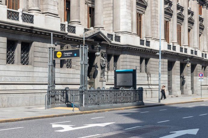 En cuanto a impermeabilización, se ejecutarán trabajos de inyección, tratamiento de juntas y utilización de productos de última generación. En cuanto a impermeabilización, se ejecutarán trabajos de inyección, tratamiento de juntas y utilización de productos de última generación.