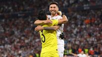siempre montiel: sevilla grito campeon de la europa league por un penal del argentino