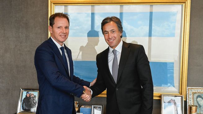 Jorge Brito, presidente de Banco Macro, junto el nuevo CEO, Juan Parma.