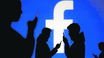 facebook, con repunte de 8% en acciones por potencial publicitario