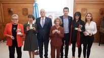entregaron nuevos dni alusivos a malvinas a veteranos y veteranas de guerra