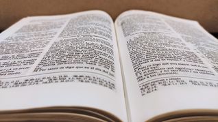 Isaac Newton analizó la Biblia y dijo cuándo será el fin del mundo.