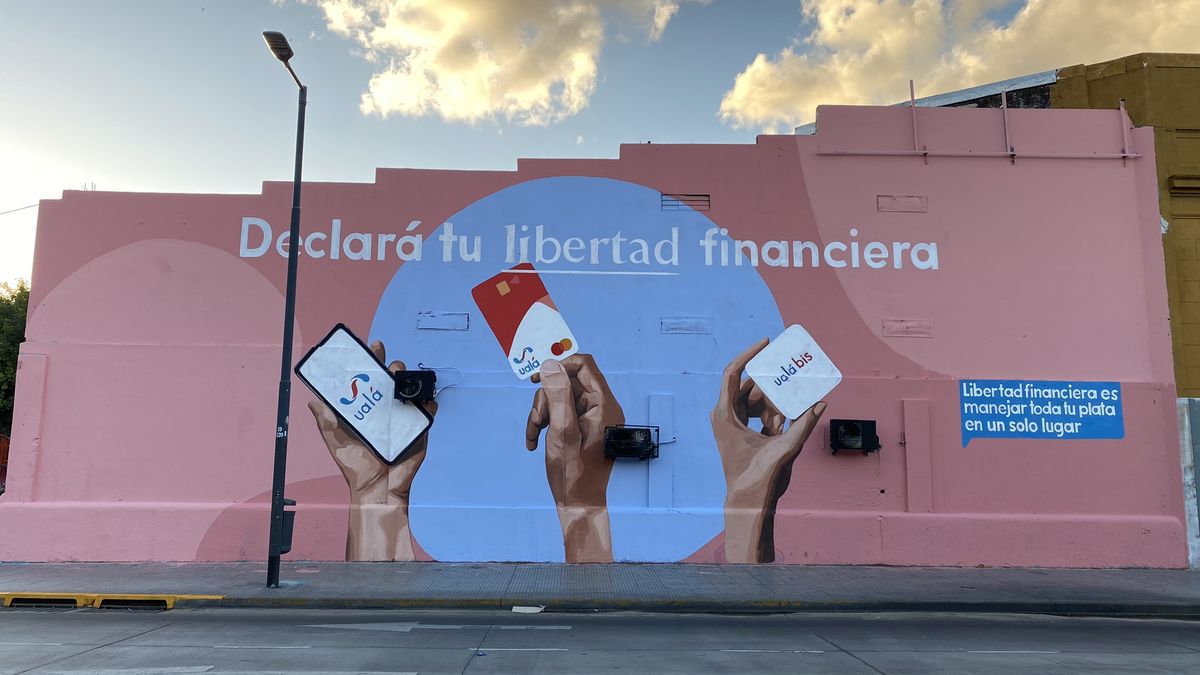 Declare your financial freedom, the new Uala campaign