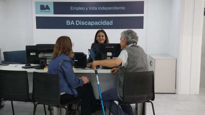 La propuesta integra orientación laboral y vocacional, capacitaciones, difusión de búsquedas del sector privado e incorporación del perfil a la Base de Talentos de BA Oportunidades.