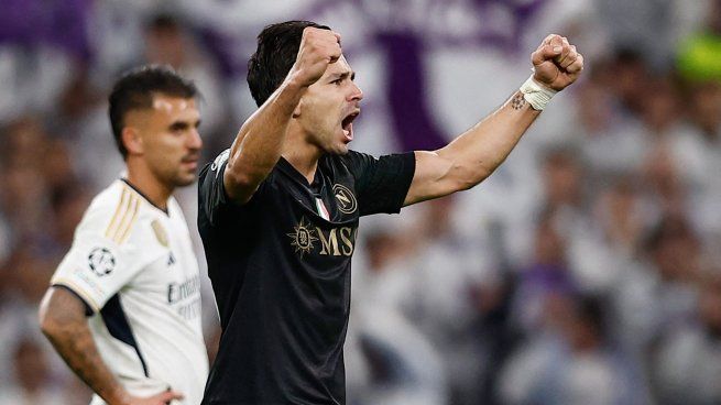 Siempre está. Giovanni Simeone festeja un nuevo gol en la Champions League.&nbsp;