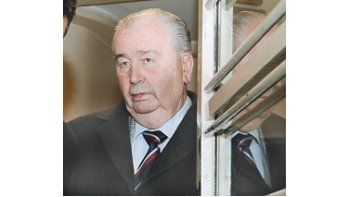 ámbito.com | Julio Grondona está preocupado. Las cosas no están saliendo como esperaba y, aunque dice que «va todo bien», sabe que no es así.