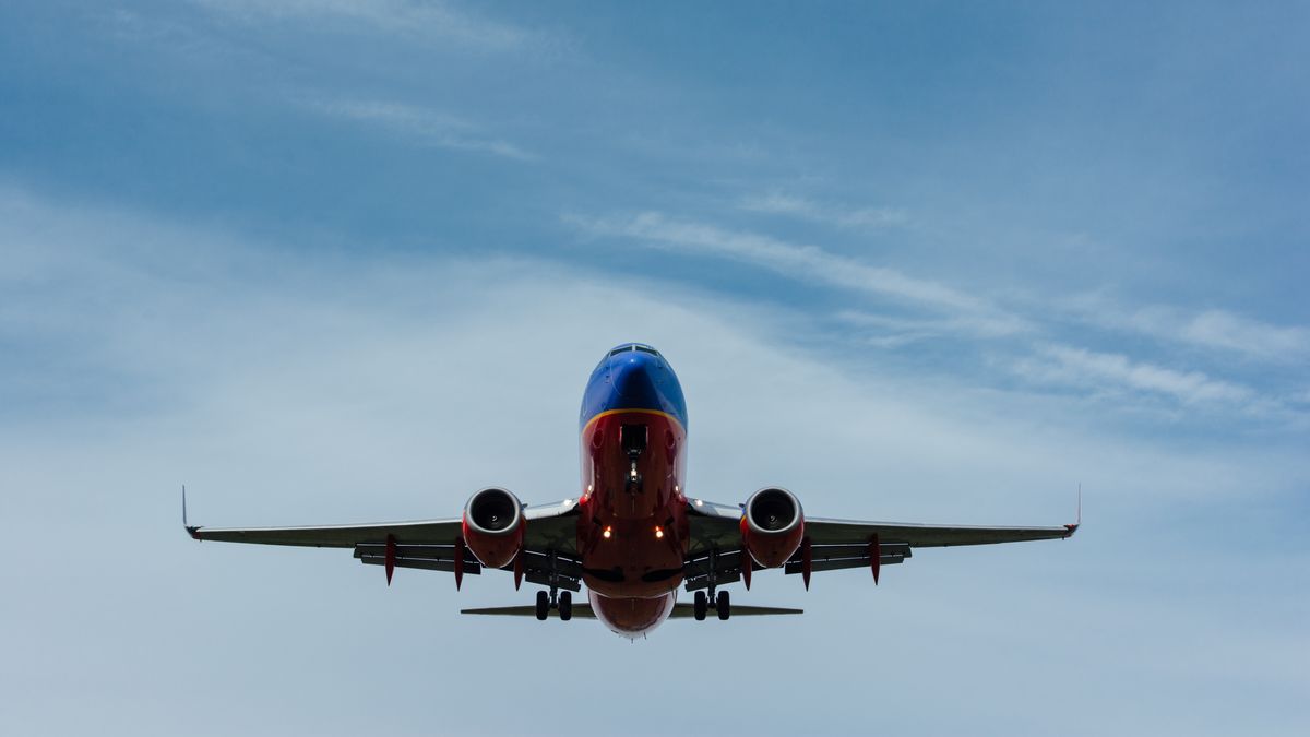 2.6 million tourists traveled and spent US8 million