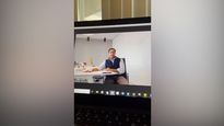 una empresa despidio a 900 empleados en una reunion por zoom