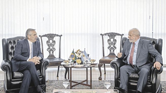 Bilateral. Los presidentes Alberto Fernández y Luiz Inácio Lula Da Silva mantuvieron ayer una reunión en la sede del Palacio de Itamaraty, en Brasilia.