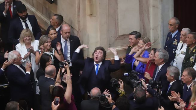 Javier Milei dejó de lado los anuncios para confrontar con el PJ.