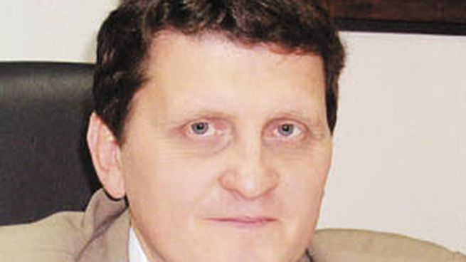 Adolfo Safran_opt.jpeg