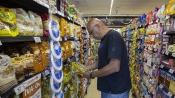 FAECYS y ASU llegaron a un acuerdo para modificar horarios de comercios y garantizar el abastecimiento durante la cuarentena por el coronavirus.