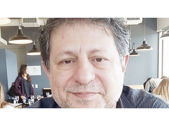 Eduardo Yeyati. “La falta de trabajo y la vida con cheques de desempleo genera la pesadilla del ocio, el peor de los mundos.”
