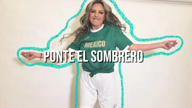 Mariana Ochoa, en el centro de la polémica por canción sobre el Mundial 2026 sin aval de la FIFA.