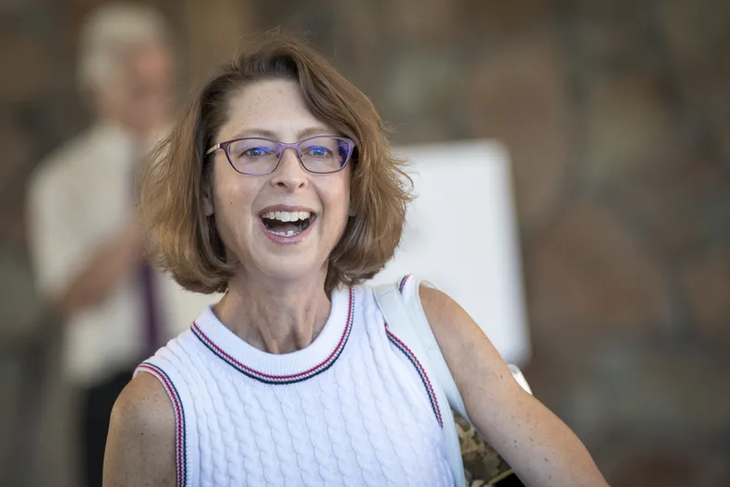 Dueña de una parte clave de Fidelity, Abigail Johnson lidera un imperio que administra millones y redefine el poder femenino en Wall Street.    