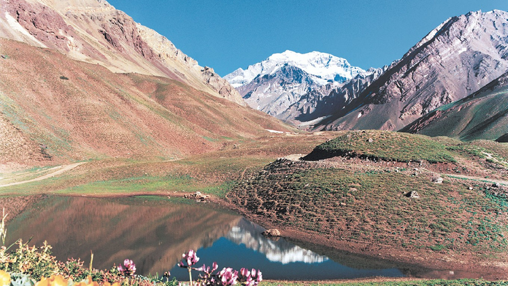 An ideal path for trekking and adventure while enjoying great landscapes and learns from history. An ideal path for trekking and adventure while enjoying great landscapes and learns from history.