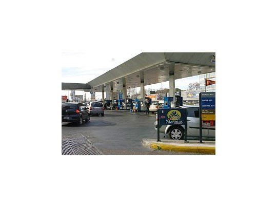 Luis Malchiodi, presidente de la Federación de Entidades de Combustibles de la provincia de Buenos Aires (FECOBA), estimó que habrá nuevos aumentos en las naftas en los próximos días.