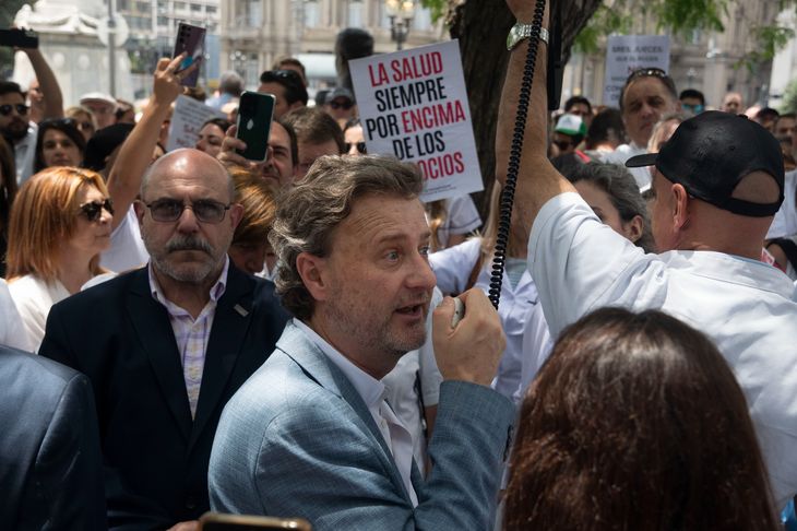 Ricardo Pesenti, presidente de la Confederación Farmacéutica Argentina. Ricardo Pesenti, presidente de la Confederación Farmacéutica Argentina.