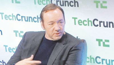 Presente también Kevin Spacey, célebre por su papel en “House of Cards”.