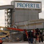 Profertil tiene su planta en Bahía Blanca. Abastece casi el 60% del consumo interno de urea. Profertil tiene su planta en Bahía Blanca. Abastece casi el 60% del consumo interno de urea.
