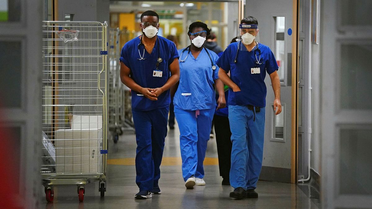 Public services collapse in the United Kingdom due to lack of staff by Ómicron
