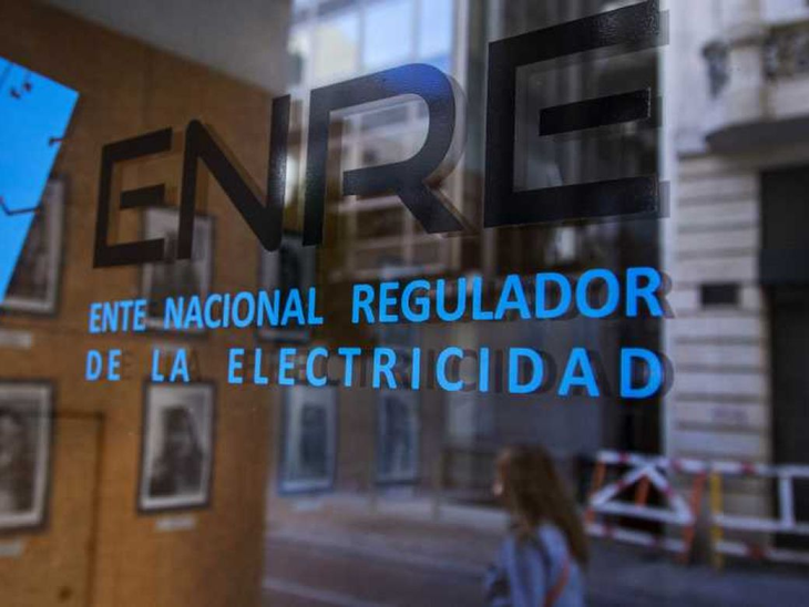 La integración de dos organismos ENRE y Enargas con culturas, escalas salariales y estructuras diferentes se convirtió en uno de los principales desafíos del nuevo regulador ENERGE. La integración de dos organismos ENRE y Enargas con culturas, escalas salariales y estructuras diferentes se convirtió en uno de los principales desafíos del nuevo regulador ENERGE.