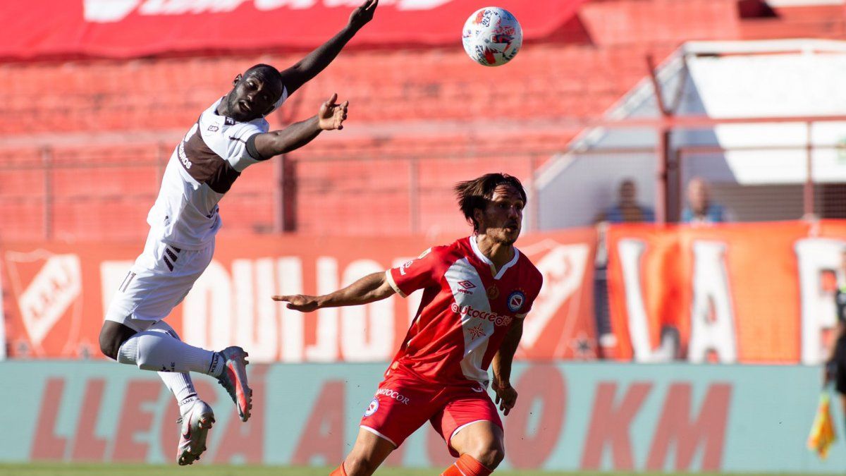 Platense vs Argentinos Juniors, a classic with a lot at stake: Time, TV and formations