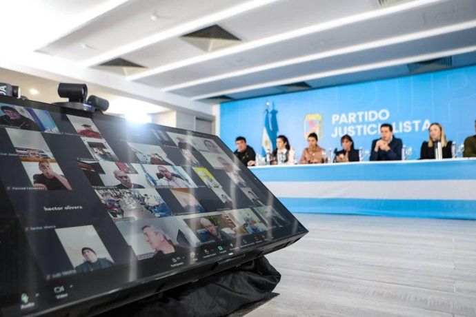 Los intendentes se comprometieron en avanzar durante el fin de semana en la organización en cada uno de los distritos.