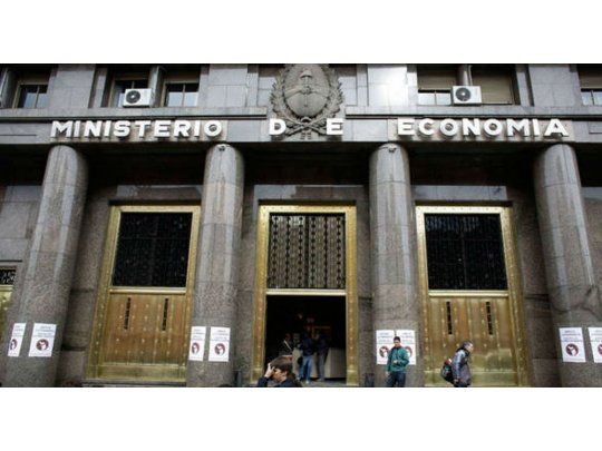 Argentina volvió al mercado europeo: colocó bonos por 2.500 millones de euros con tasas de hasta 5%