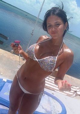 Las porristas despliegan toda sus sensualidad aunque no tengan NBA