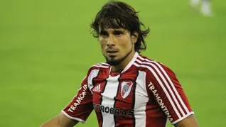 De jugar en River a dirigir geriátricos.