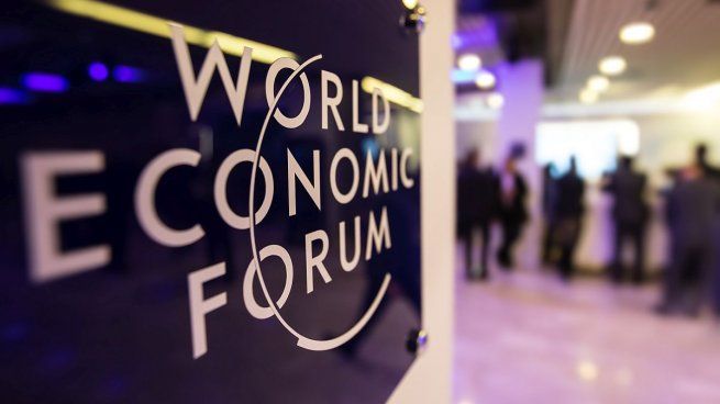 El Foro Económico Mundial es una organización internacional creada en 1971, cuyo objetivo es la cooperación entre lo público y lo privado, y del que participan líderes políticos, empresariales y culturales. Su fundador fue el profesor de economía Klaus Schwab.