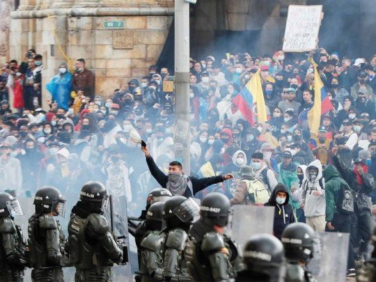 La represión en Colombia dejó al menos 80 muertos y decenas de desaparecidos.