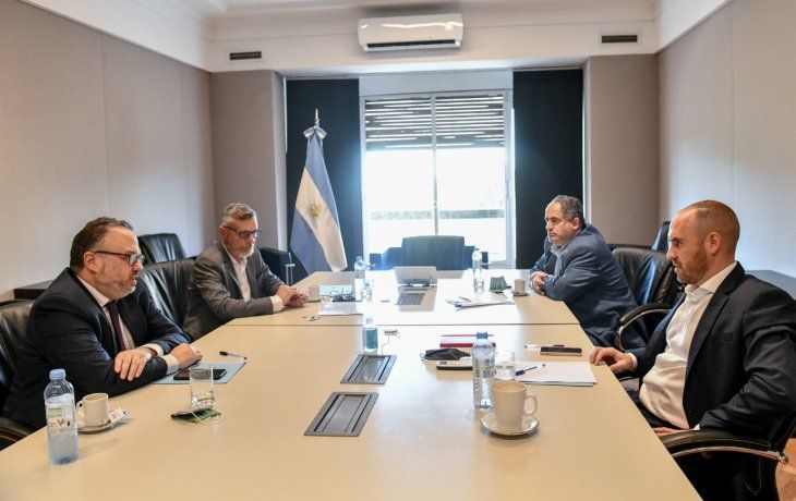 El Gobierno analiza medidas para contener los precios en el rubro textil.