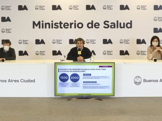 Datos. El ministro de Salud porteño, Fernán Quirós, explicó números de la pandemia.