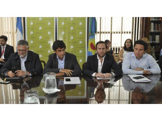 Marcelo Villegas (izq.), ministro de Trabajo, Hernán Lacunza (Economía), Federico Suarez (Asuntos Públicos) y Sánchez Zinny (Educación).